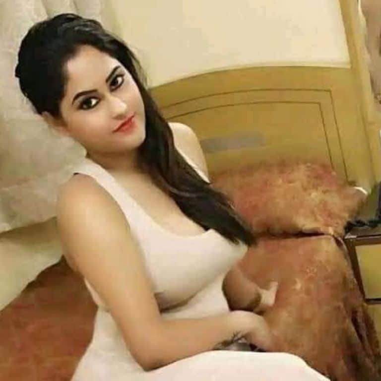 Bangladeshi call girl sit in bed